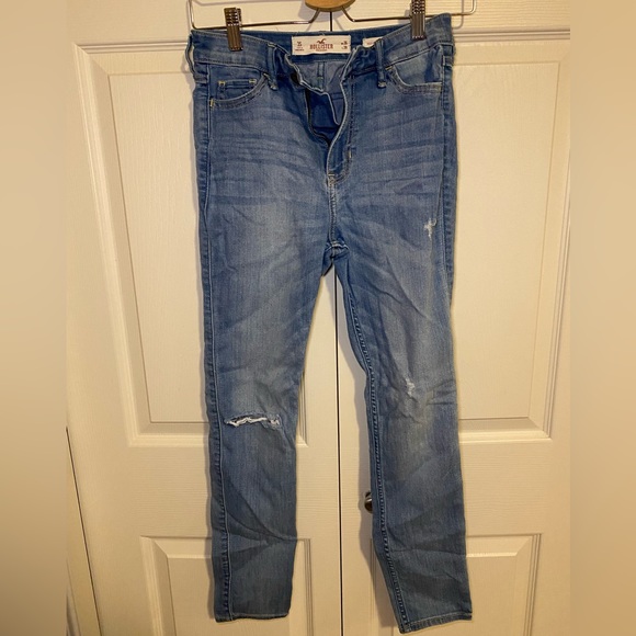 Hollister high rise super skinny jeans size 3S - Picture 2 of 4